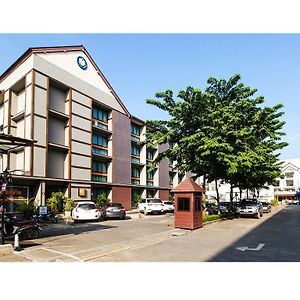 B2 Chiang Rai Hotel